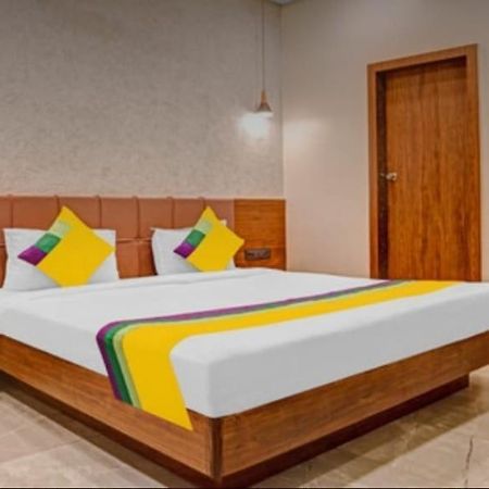 Hotel Abhilasha Inn Pachmarhī 外观 照片